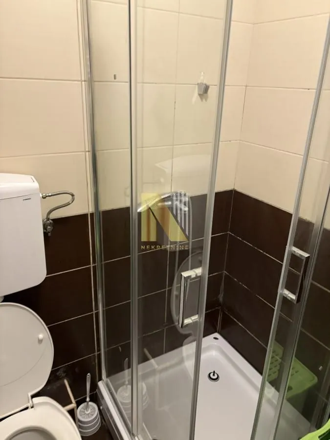 Izdavanje, dvosoban stan, 43m², Nova Detelinara, Novi Sad Sve Podlokacije