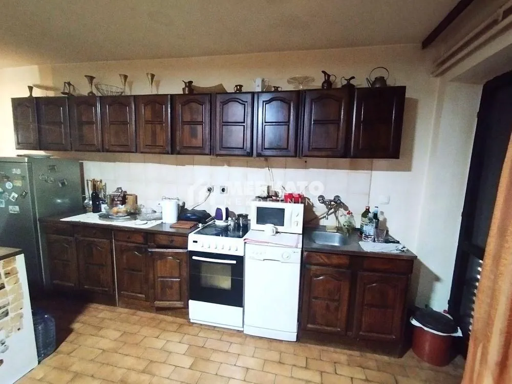 Prodaja, kuća, 390m², Gradnulica, Zrenjanin