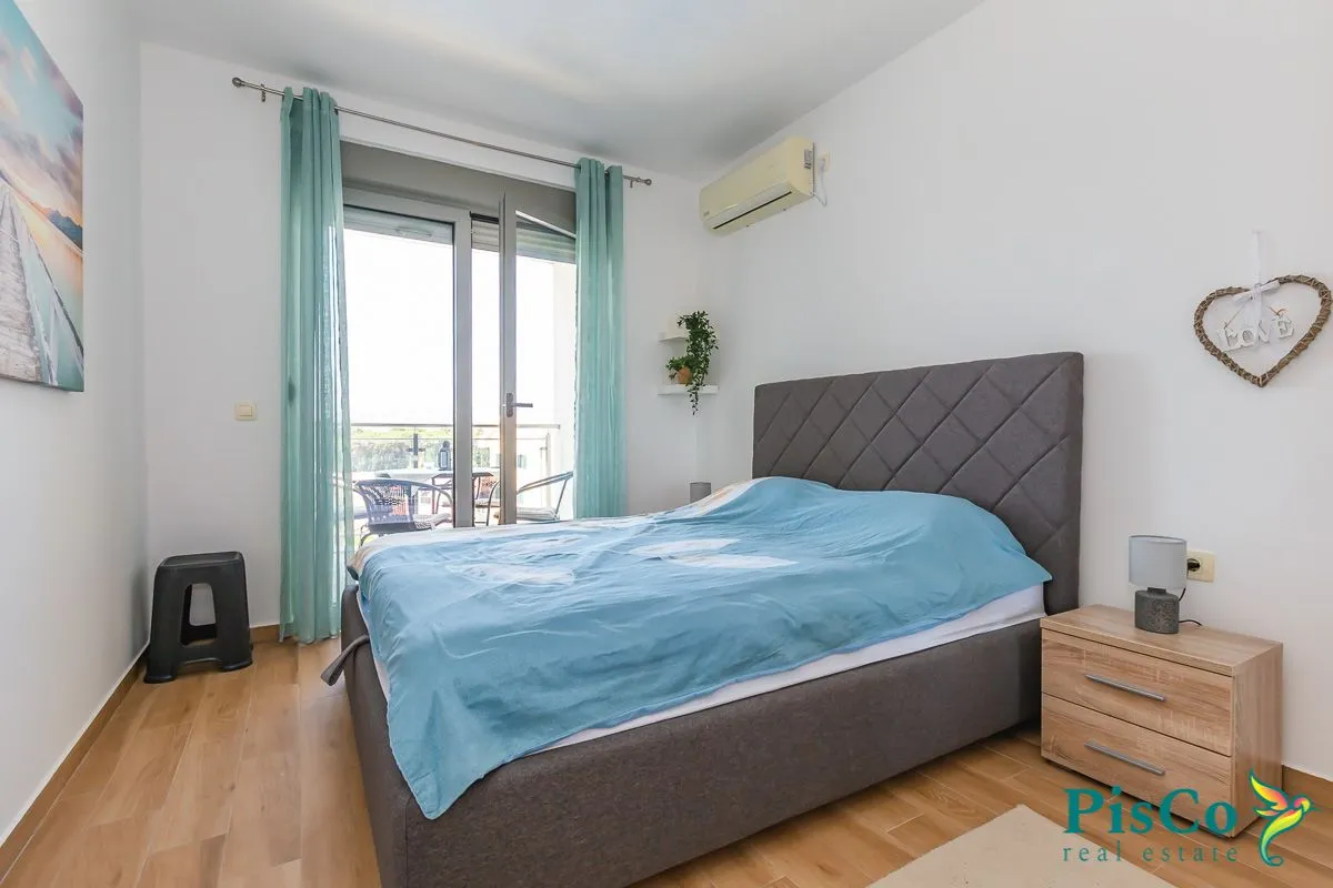 Prodaja, jednosoban stan, 57m², Tivat, Crna Gora