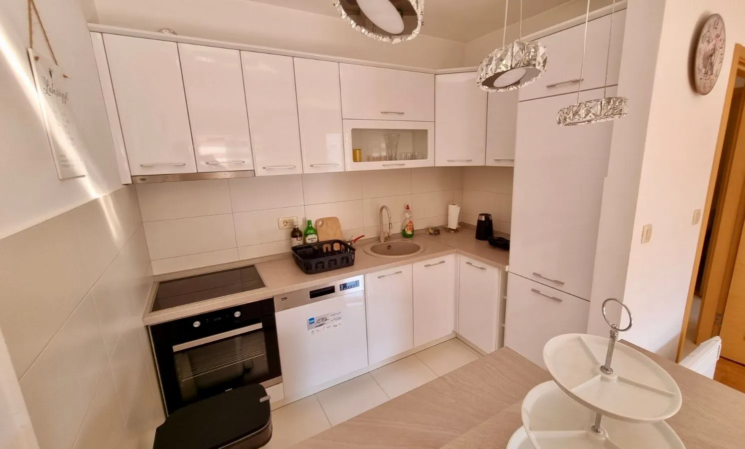 Izdavanje, jednosoban stan, 44m², Stari Aerodrom, Podgorica