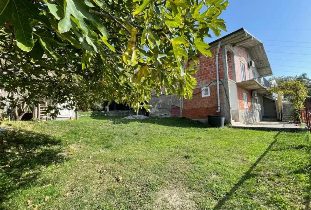 Sale, four bedroom apartment, 95m², Sutomore, Bar