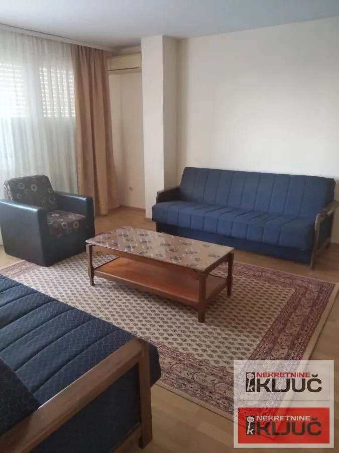 Izdavanje, jednosoban stan, 40m², Novo naselje, Novi Sad