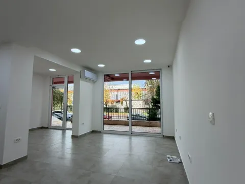 Sale, office space, 57m², Zabjelo, Podgorica - image 2