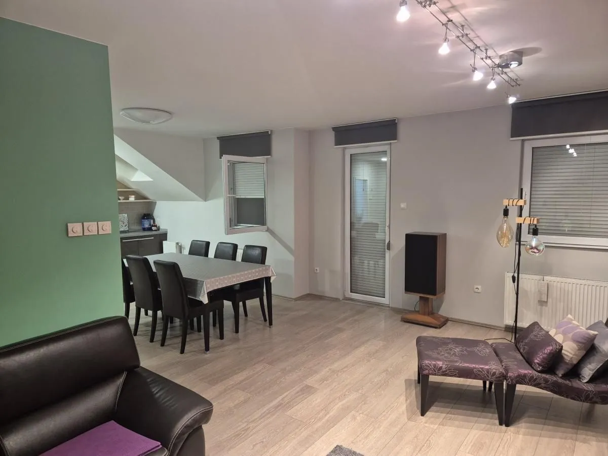 Prodaja, četvorosoban stan, 119m², Nova Detelinara, Novi Sad Sve Podlokacije