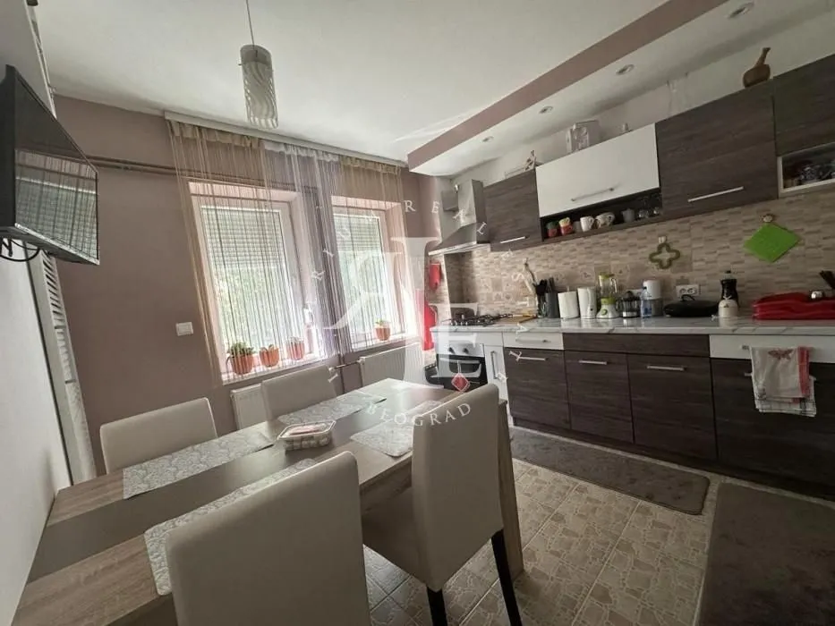 Prodaja, kuća, 188m², Beočić, Rekovac