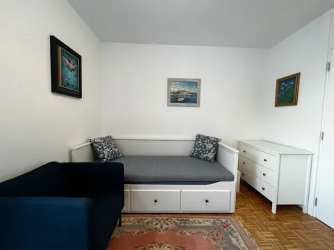 Izdavanje, trosoban stan, 75m², Novi Beograd Blok 30, Novi Beograd Sve Podlokacije - image 12