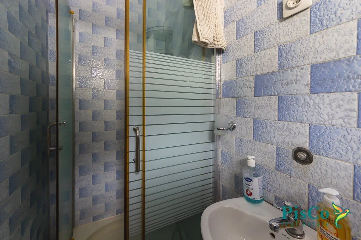 Rent, house, 180m², Blok 9, Podgorica