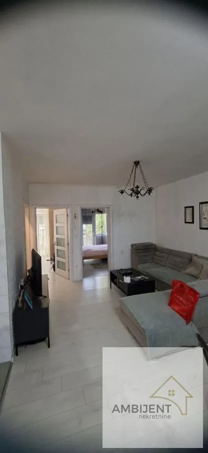 Prodaja, trosoban stan, 55m², Zemun Sve Podlokacije, Beograd