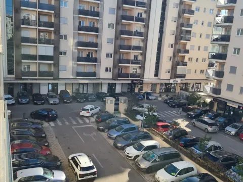 Stan-na-dan, jednosoban stan, 51m², City Kvart, Podgorica - image 7