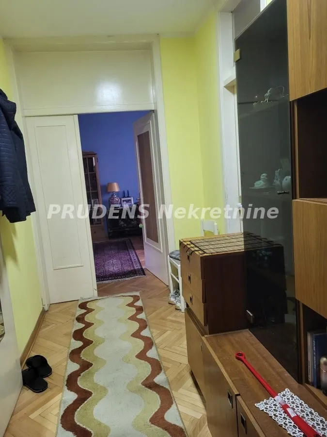 Prodaja, četvorosoban stan, 108m², Neimar, Vračar Sve Podlokacije