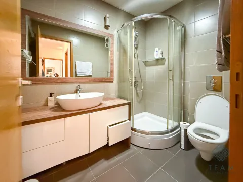 Prodaja, dvosoban stan, 64m², City Kvart, Podgorica - image 9