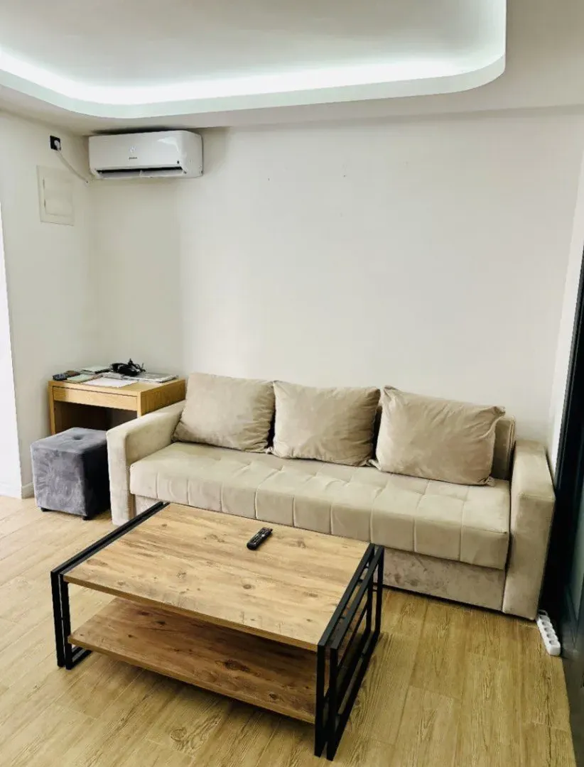 Rent, one bedroom apartment, 35m², Golubovina, Budva