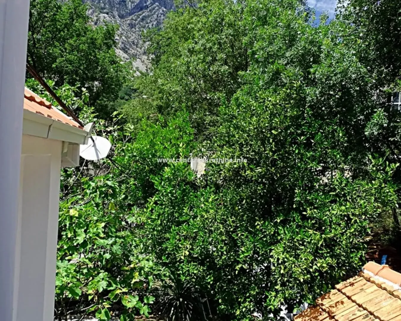 Prodaja, kuća, 71m², Orahovac, Kotor