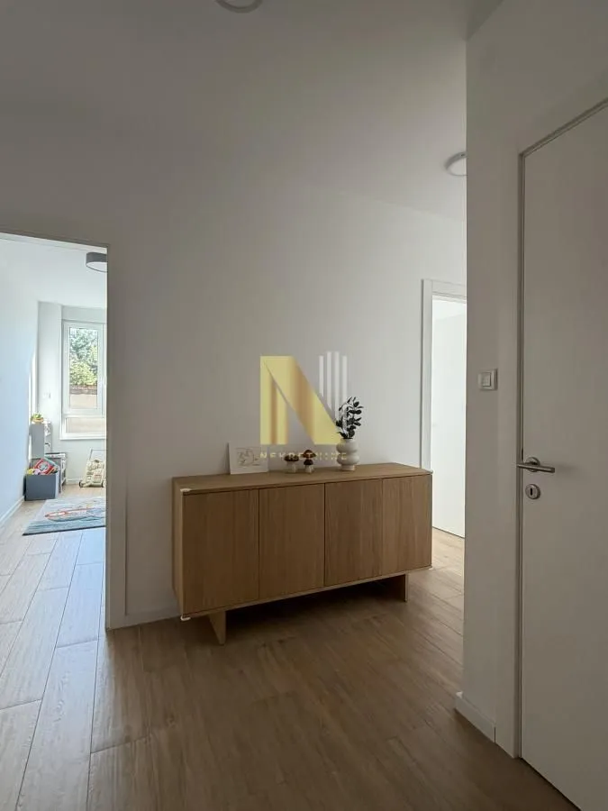 Prodaja, četvorosoban stan, 76m², Telep, Novi Sad Sve Podlokacije