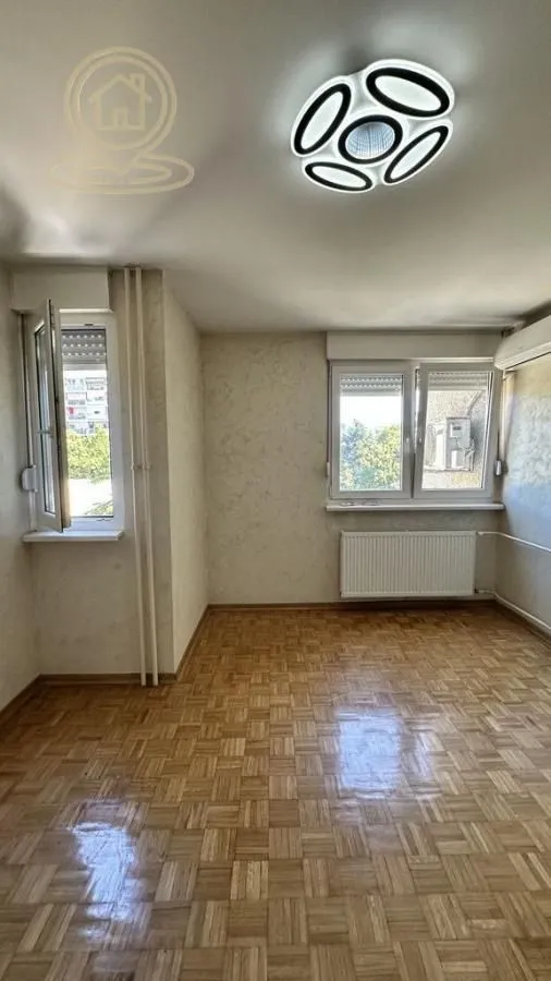Prodaja, garsonjera, 21m², Bulevar Oslobodjenja, Novi Sad Sve Podlokacije