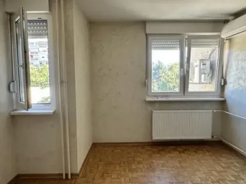 Stan in Bulevar Oslobodjenja