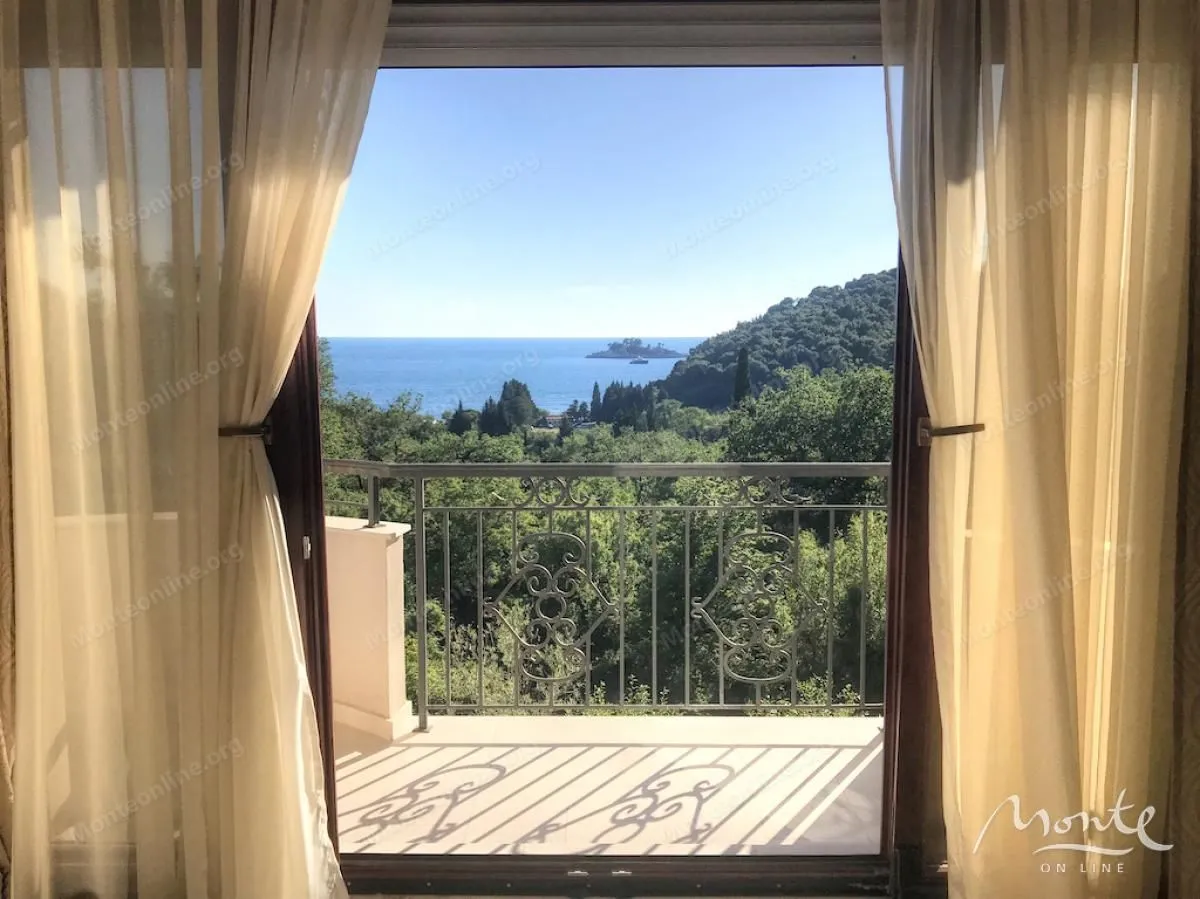 Sale, two bedroom apartment, 88m², Petrovac, Budva