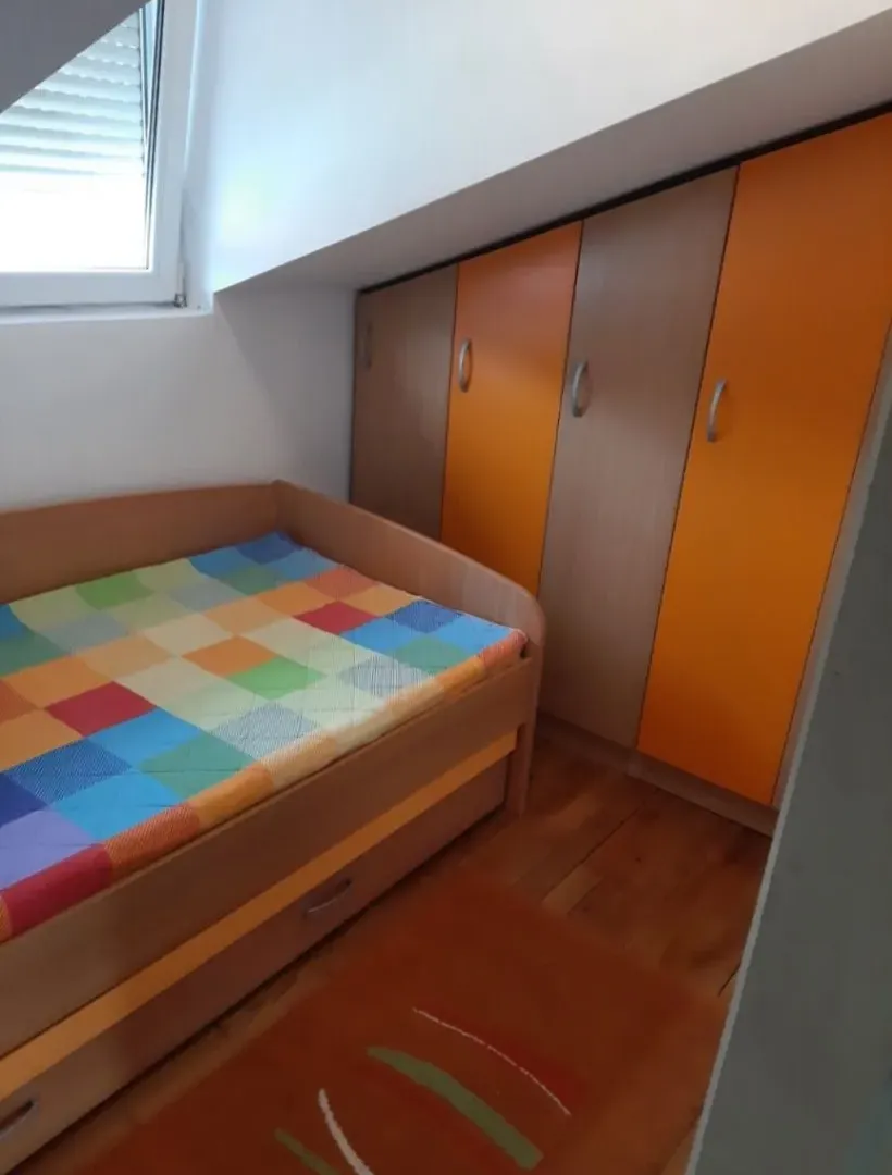 Rent, two bedroom apartment, 53m², Cetinje, Crna Gora