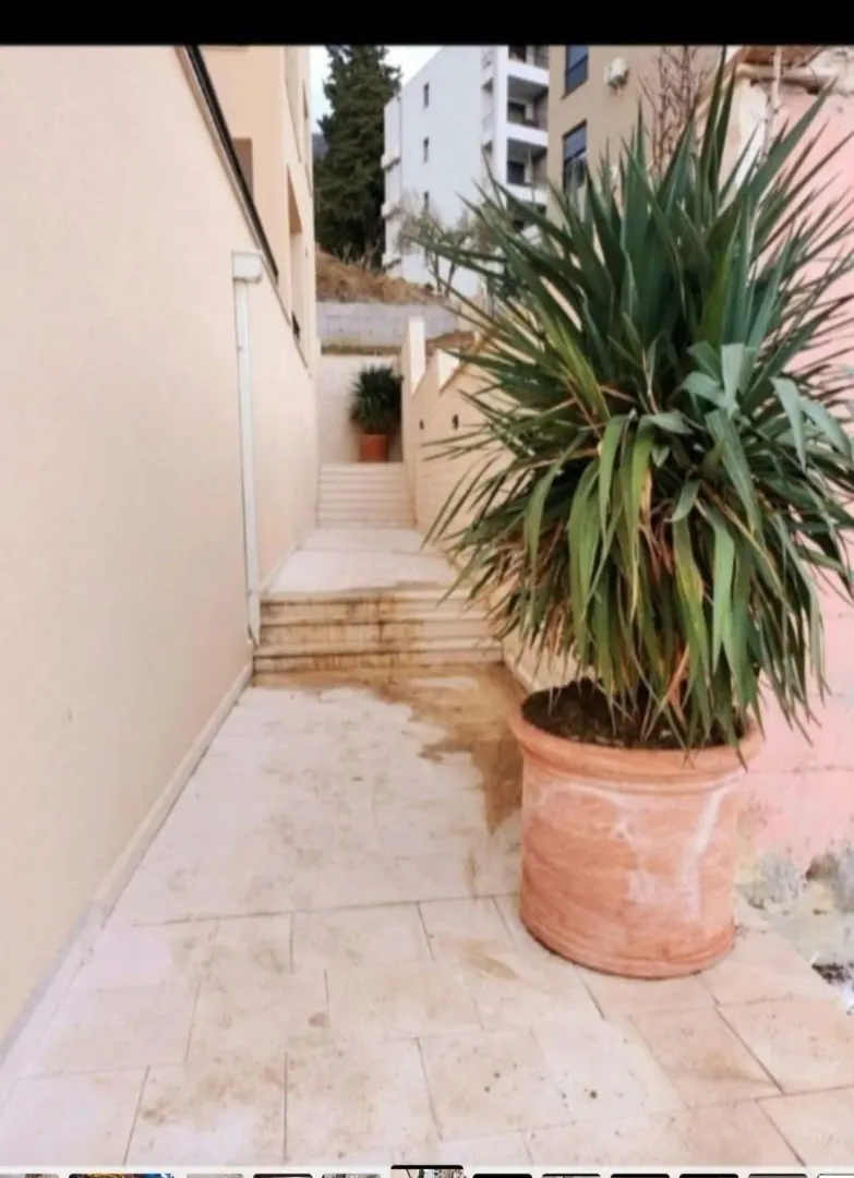Rent, one bedroom apartment, 50m², Pod Kuk, Tivat