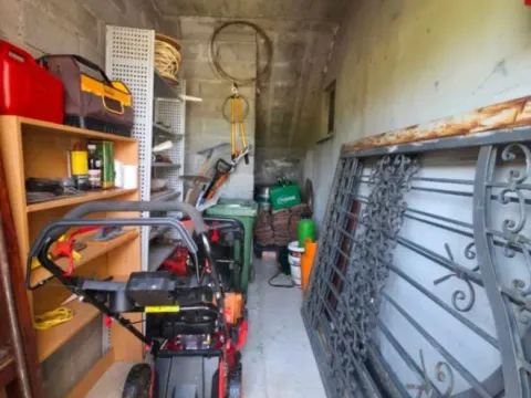 Sale, house, 130m², Piperi, Podgorica - image 11