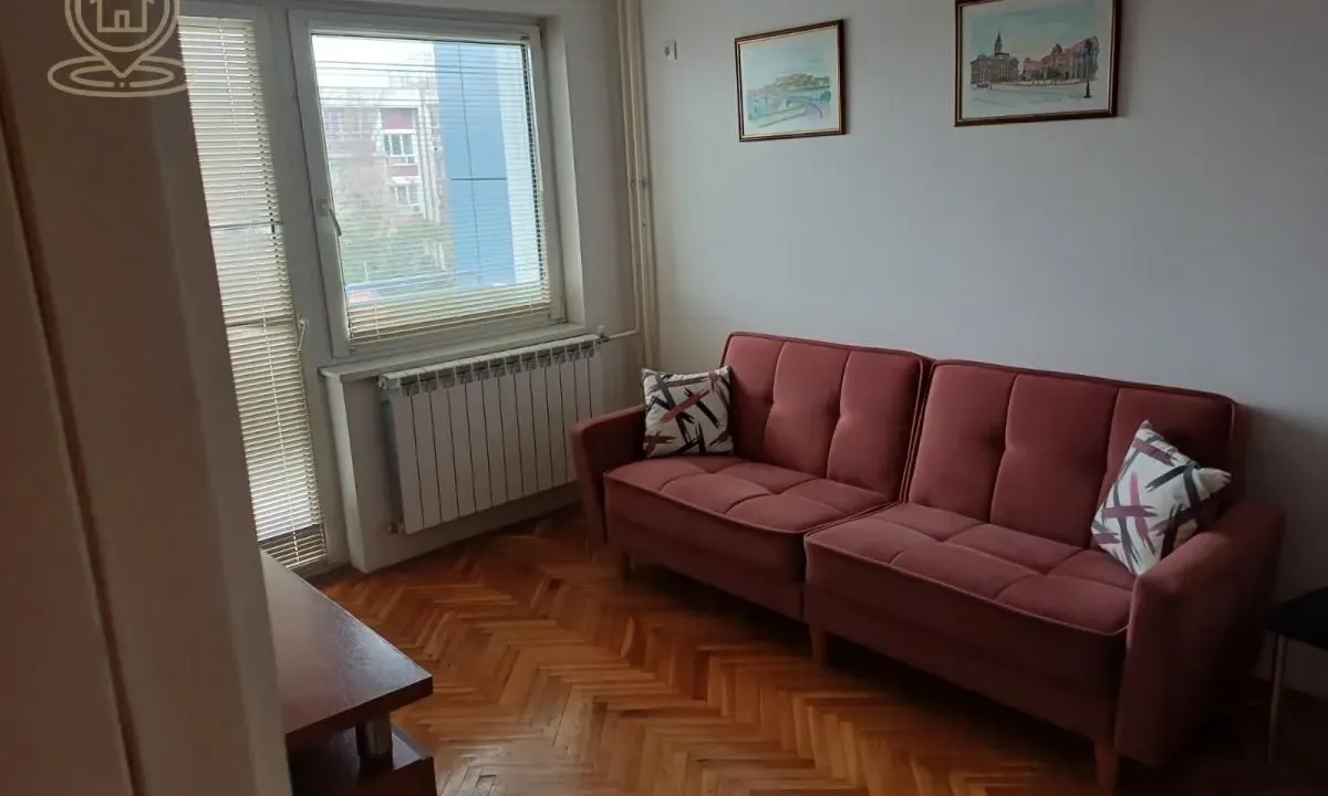 Izdavanje, jednosoban stan, 37m², Bulevar Oslobodjenja, Novi Sad Sve Podlokacije