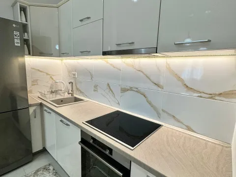 Izdavanje, jednosoban stan, 45m², City Kvart, Podgorica - image 6