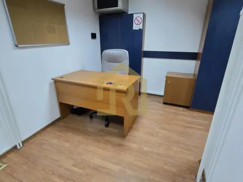 Izdavanje, poslovni prostor, 53m², Vračar Hram, Vračar Sve Podlokacije - image 3