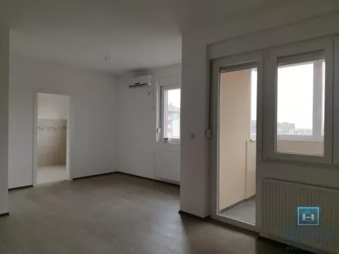 Prodaja, trosoban stan, 78m², Centar, Jagodina