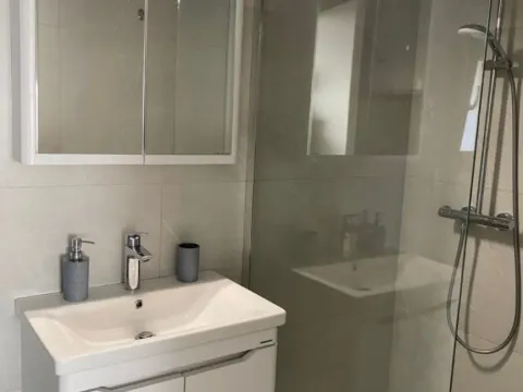 Rent, two bedroom apartment, 70m², Gradiošnica, Tivat - image 8