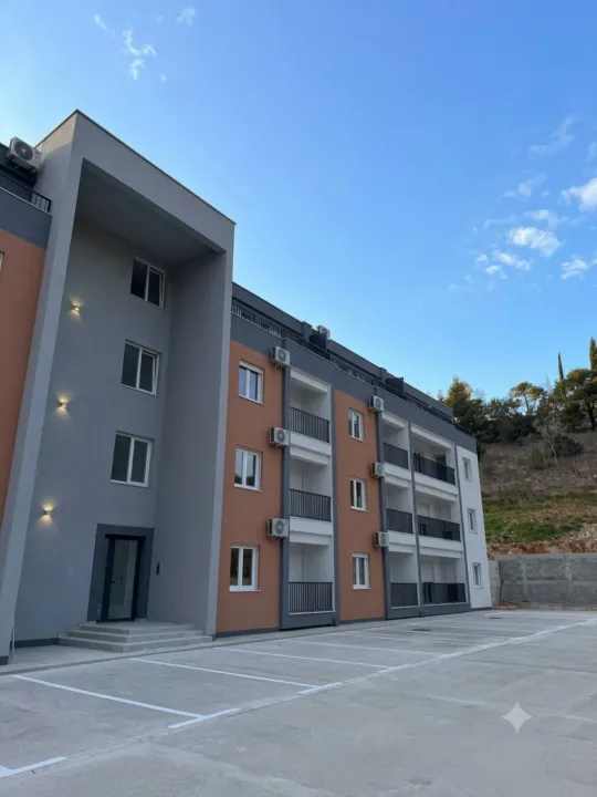 Prodaja, dvosoban stan, 61m², Zagorič, Podgorica