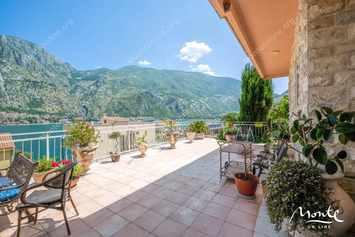 Sale, house, 172m², Muo, Kotor