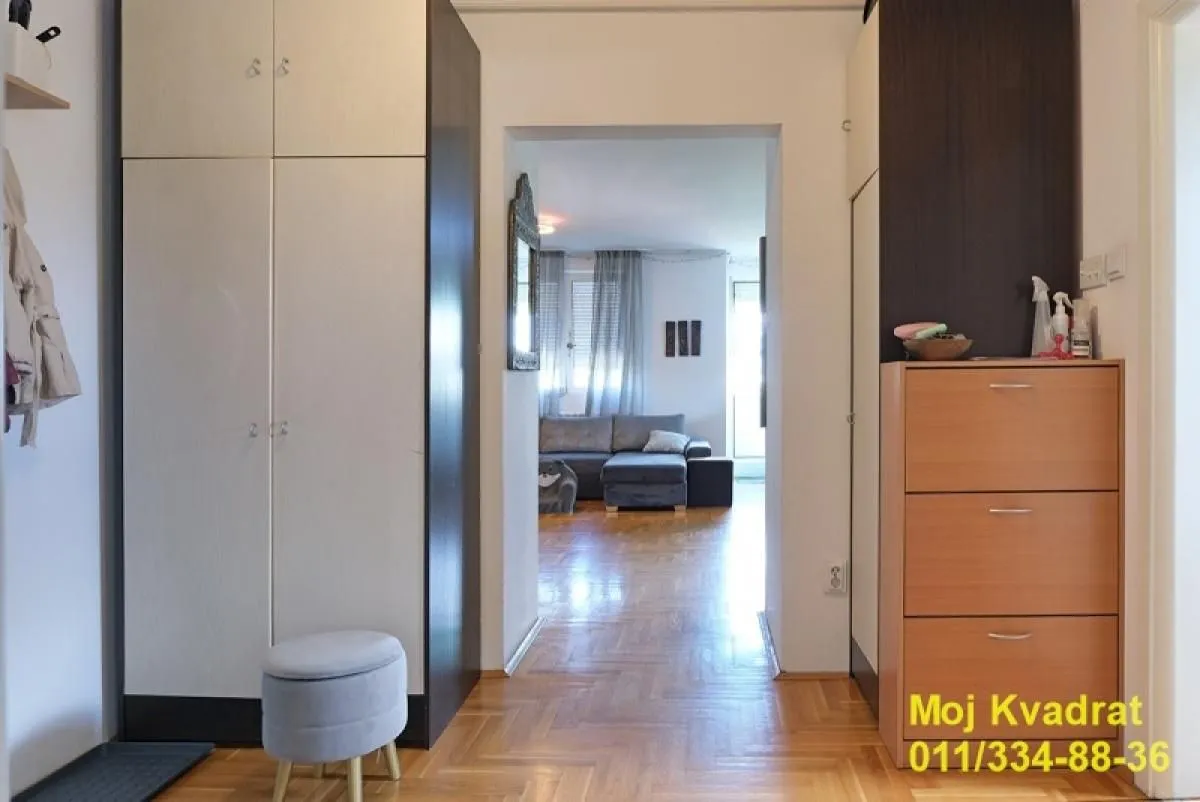 Prodaja, četvorosoban stan, 102m², Voždovac Sve Podlokacije, Beograd