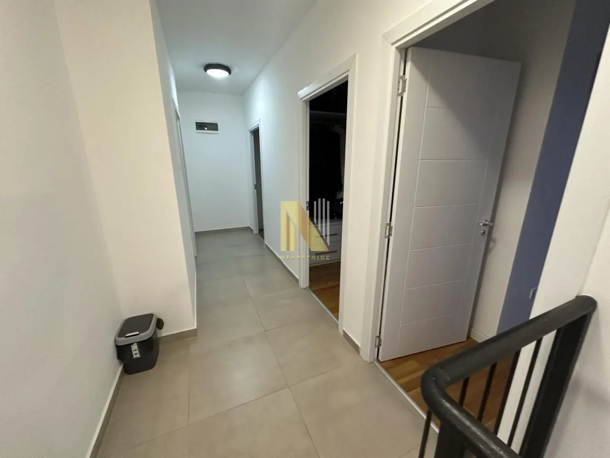 Prodaja, stan, 100m², Novo naselje, Novi Sad