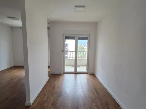 Rent, two bedroom apartment, 72m², Zagorič, Podgorica - image 5