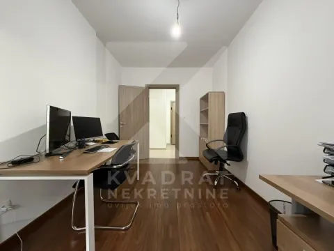 Prodaja, dvosoban stan, 71m², Master Kvart, Podgorica - image 8