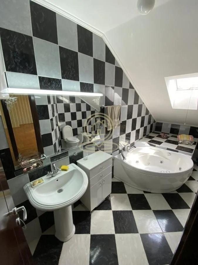 Prodaja, trosoban stan, 100m², Sajmište, Novi Sad
