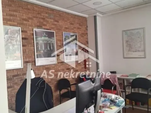 Izdavanje, poslovni prostor, 180m², Stari Grad, Beograd - image 6