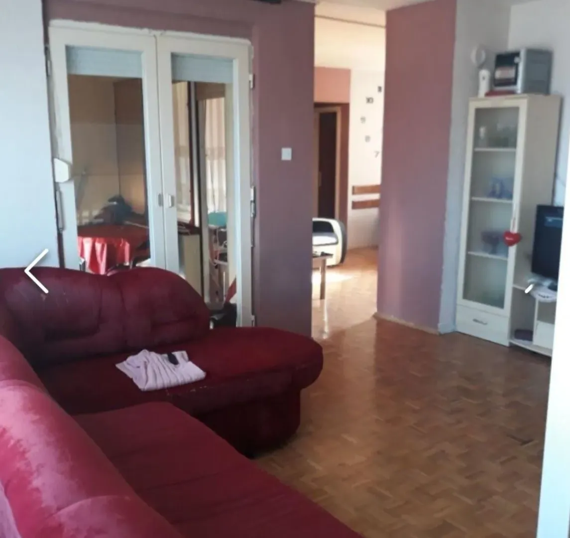 Izdavanje, dvosoban stan, 63m², Beočin, Srbija