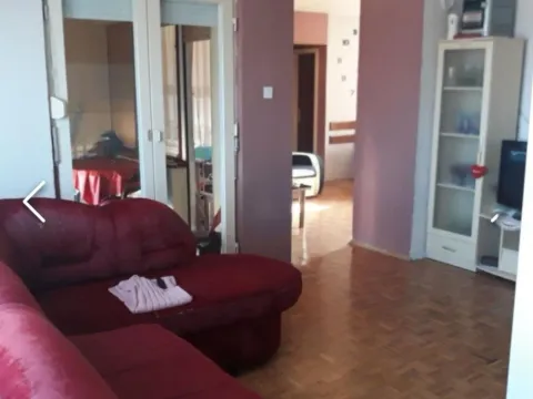 Izdavanje, dvosoban stan, 63m2, Beočin Izdavanje, dvosoban stan, 63m2, Beočin