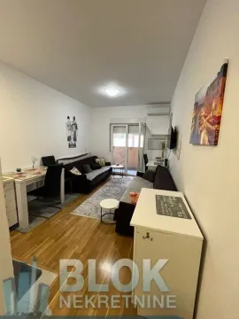 Izdavanje, jednosoban stan, 30m², Tuški Put, Podgorica - image 5