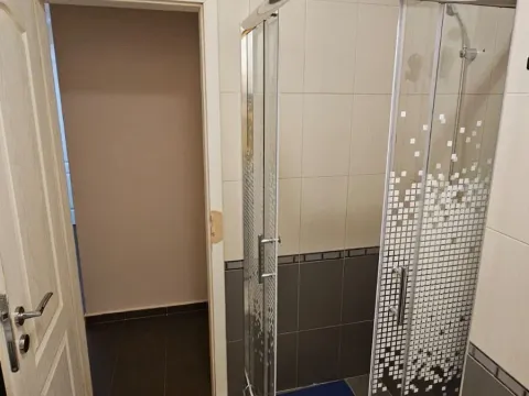 Prodaja, dvosoban stan, 80m², Ljubović, Podgorica - image 11