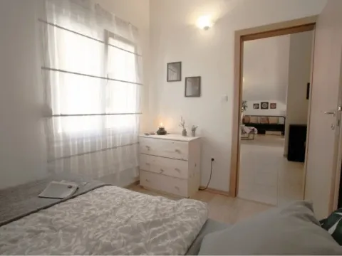 Sale, two bedroom apartment, 82m², Đenovići, Herceg Novi - image 3