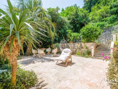 Sale, house, 172m², Muo, Kotor - image 22