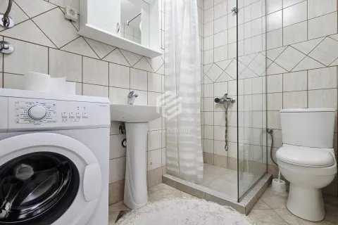 Rent, one bedroom apartment, 50m², Stari Aerodrom, Podgorica - image 10