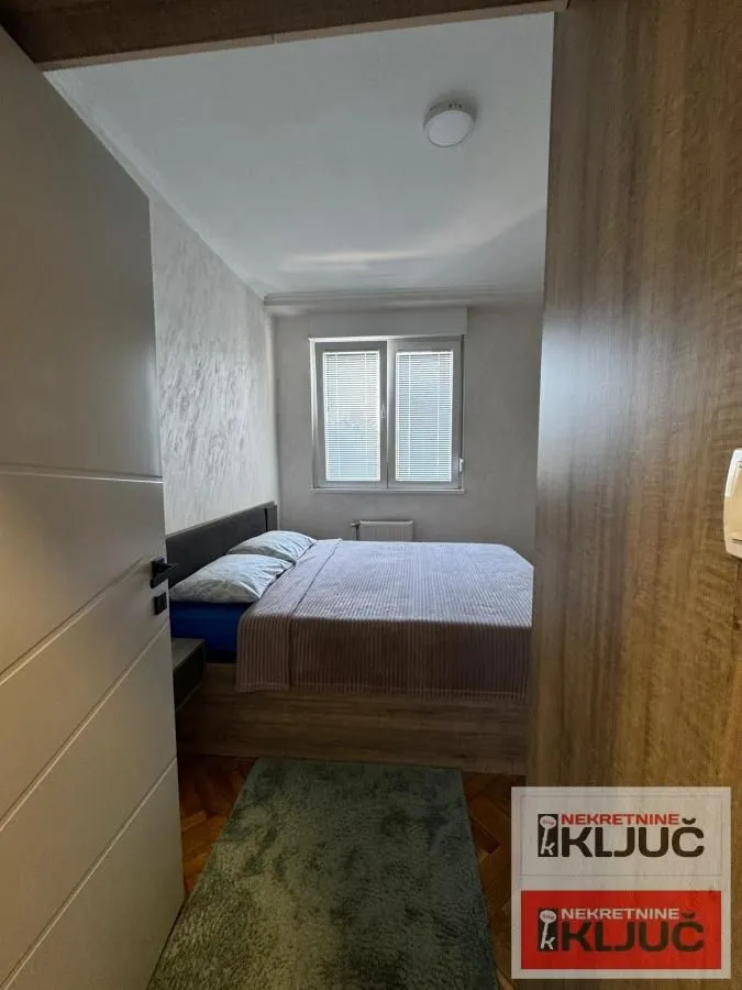 Prodaja, trosoban stan, 68m², Centar, Novi Sad