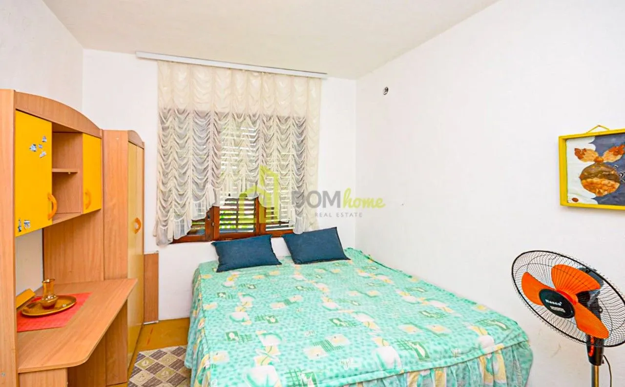 Sale, house, 190m², Bar, Crna Gora