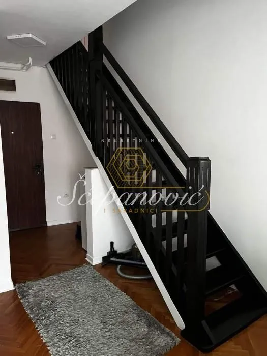 Prodaja, trosoban stan, 71m², Grbavica, Novi Sad Sve Podlokacije