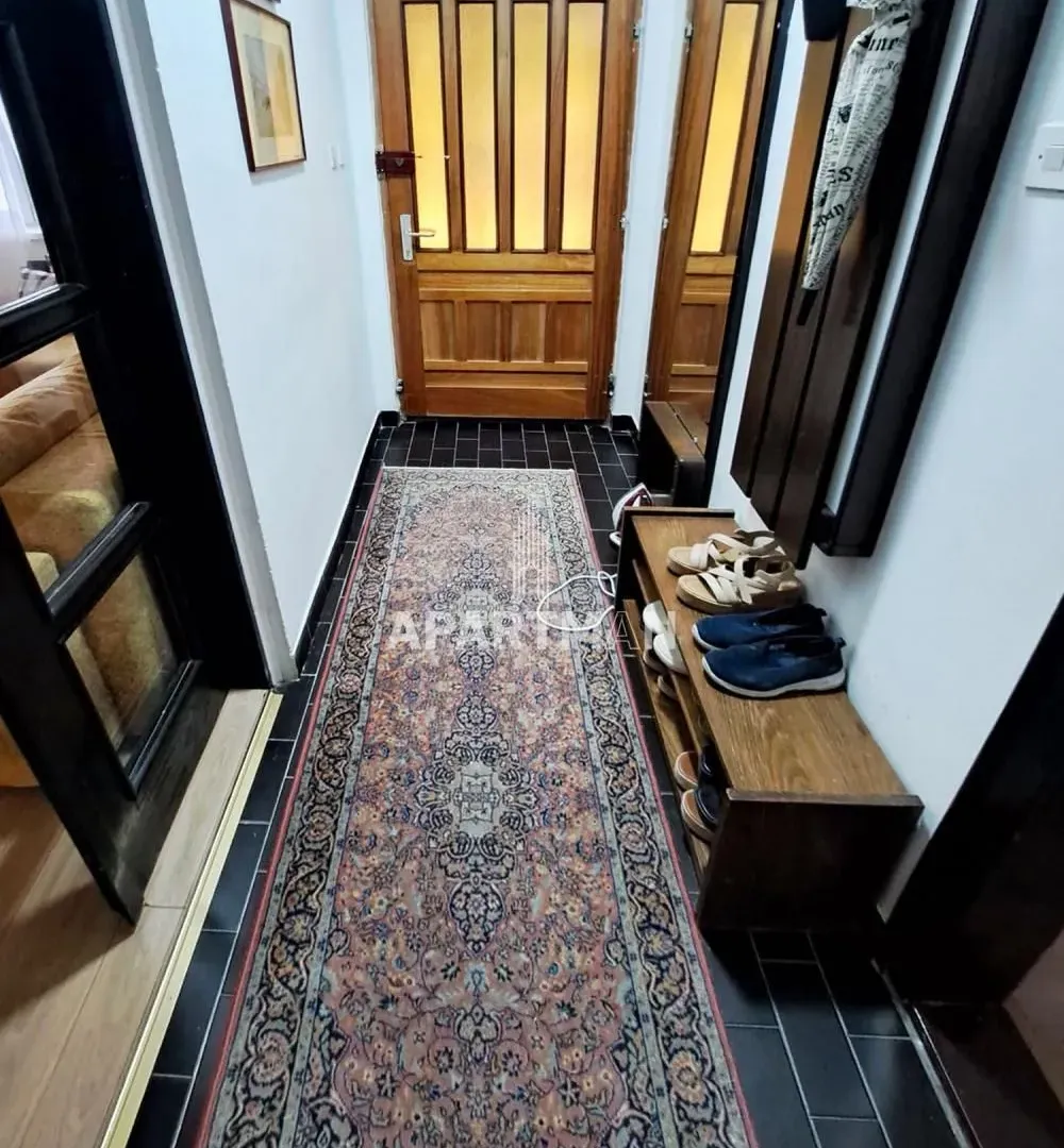 Prodaja, trosoban stan, 71m², Zemun Sve Podlokacije, Beograd