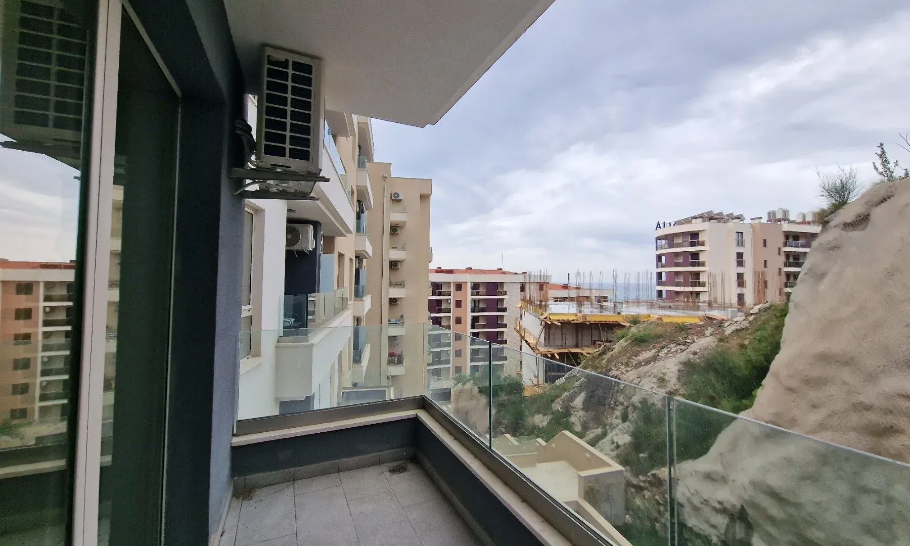 Prodaja, dvosoban stan, 62m², Bečići, Budva