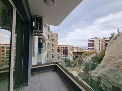 Sale, two bedroom apartment, 62m², Bečići, Budva - image 3